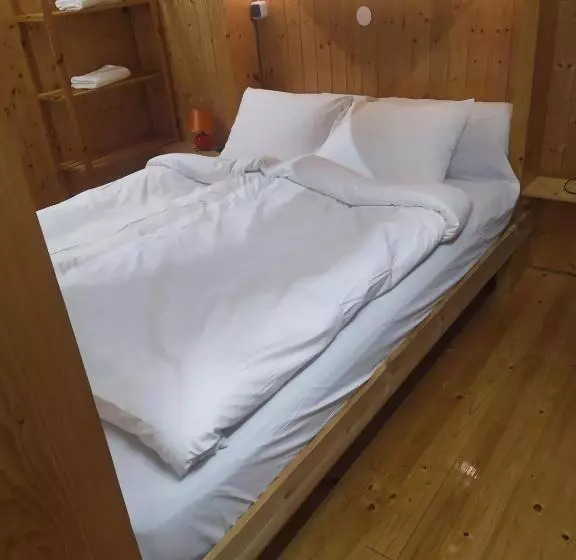ユースホステル Bed & Dorms Triberg