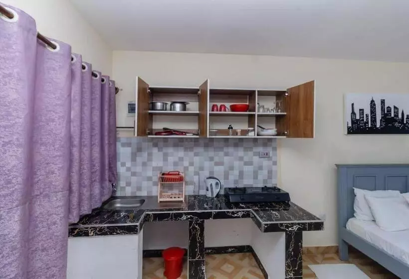 تختخواب و صبحانه Kilifornia Comfy Studio