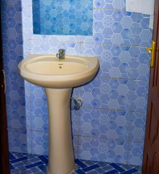 تختخواب و صبحانه Kilifornia Comfy Studio