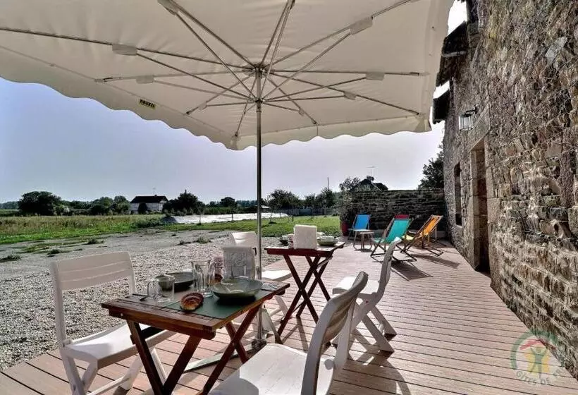 ベッドアンドブレックファースト La Ferme De La Begossiere