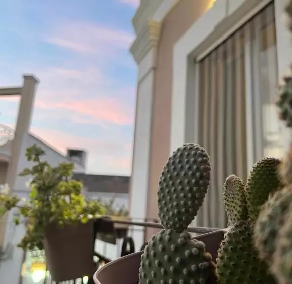 Aamiaismajoitus (B&B) La Pala Suite Apartment