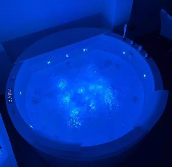 Aamiaismajoitus (B&B) La Pala Suite Apartment