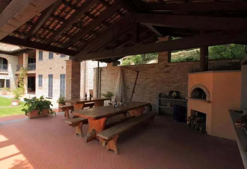 ベッドアンドブレックファースト Cadgal   Tenuta La Cova