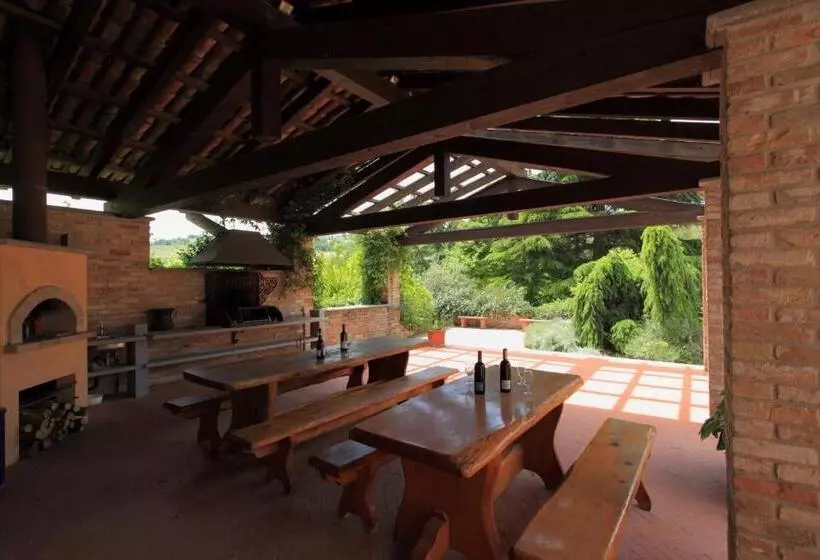 ベッドアンドブレックファースト Cadgal   Tenuta La Cova