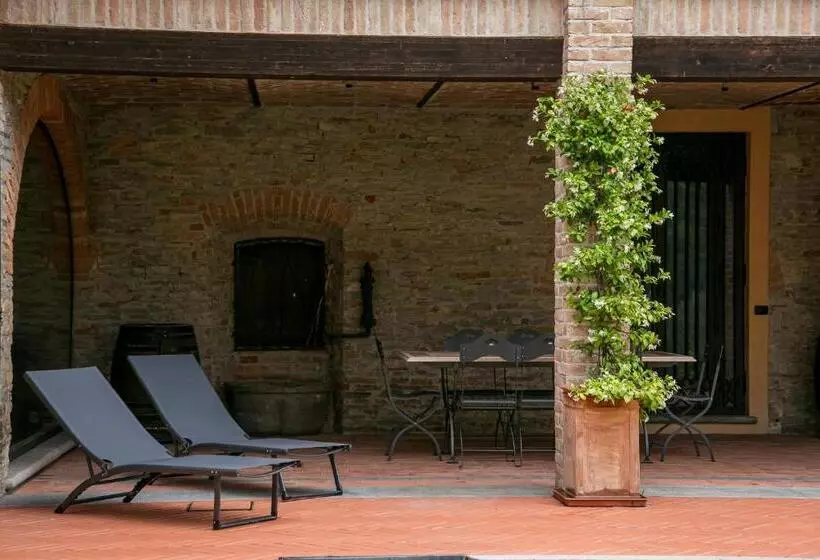 ベッドアンドブレックファースト Cadgal   Tenuta La Cova