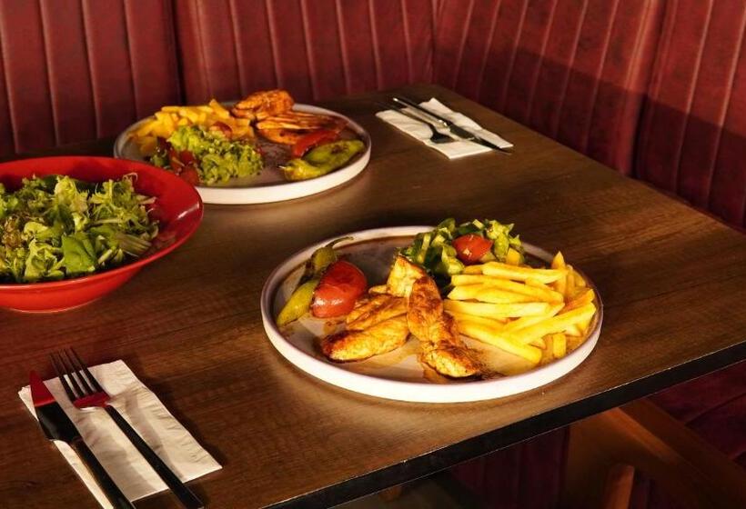 Отель Amber Palace