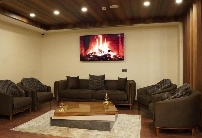 Отель Amber Palace