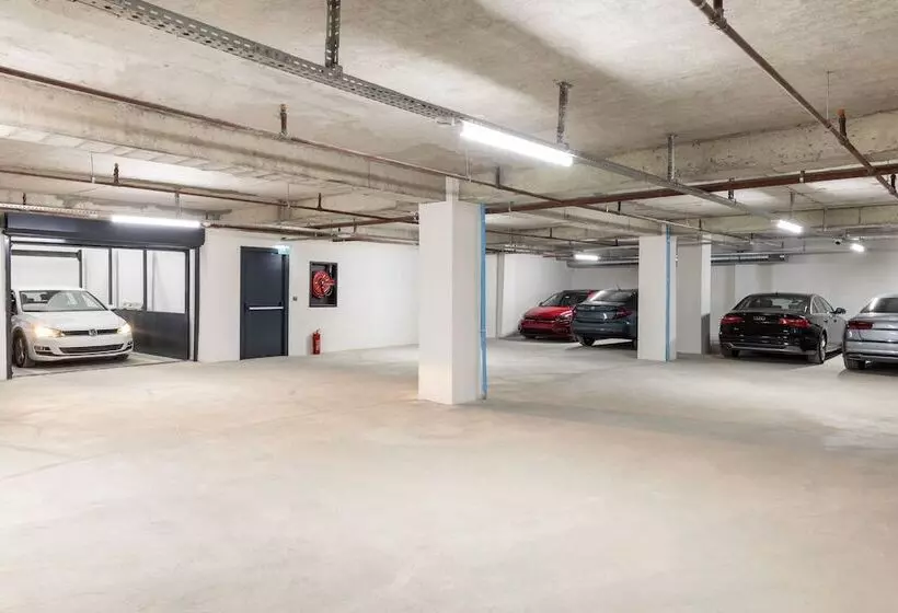 Carina Gold Hotel And Restaurant