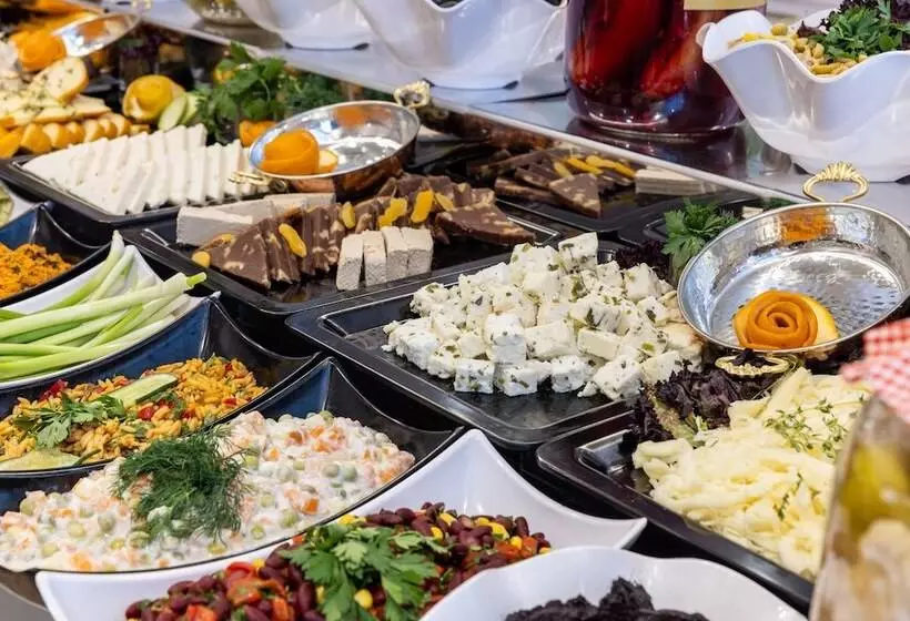 Carina Gold Hotel And Restaurant