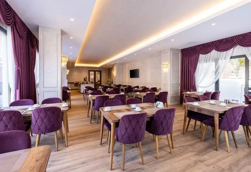 Carina Gold Hotel And Restaurant