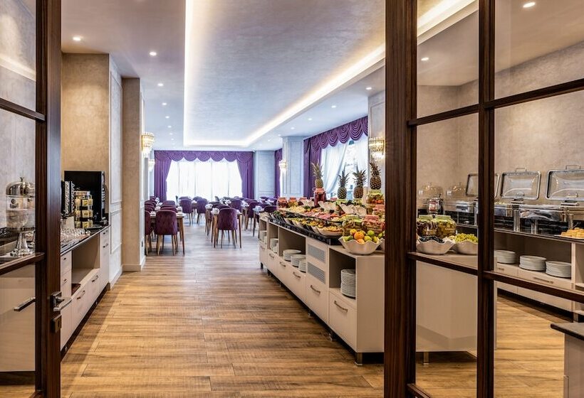 Carina Gold Hotel And Restaurant