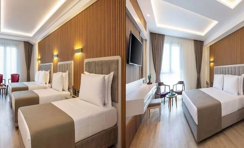 Carina Gold Hotel And Restaurant