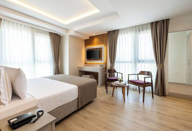 Carina Gold Hotel And Restaurant