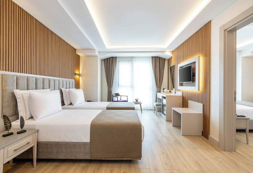 Carina Gold Hotel And Restaurant