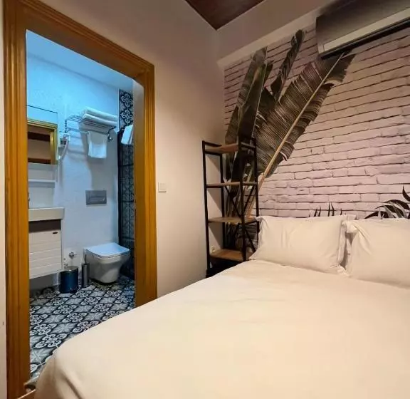 ホテル Dimora Kadıköy