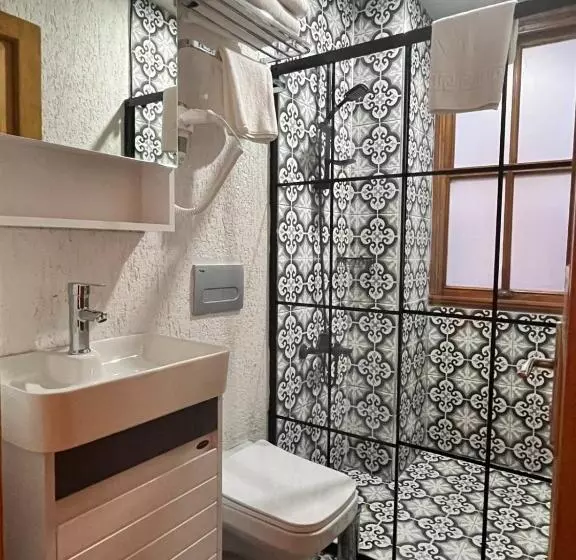 ホテル Dimora Kadıköy