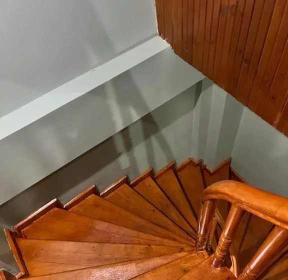 ホテル Dimora Kadıköy