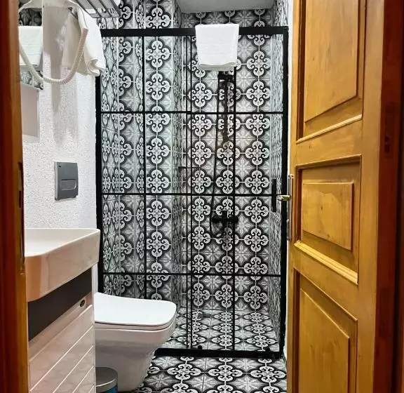 ホテル Dimora Kadıköy