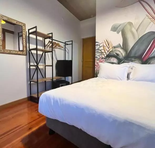 ホテル Dimora Kadıköy