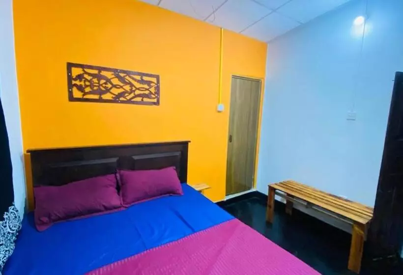 ホテル Grand Cabin Pinnawala