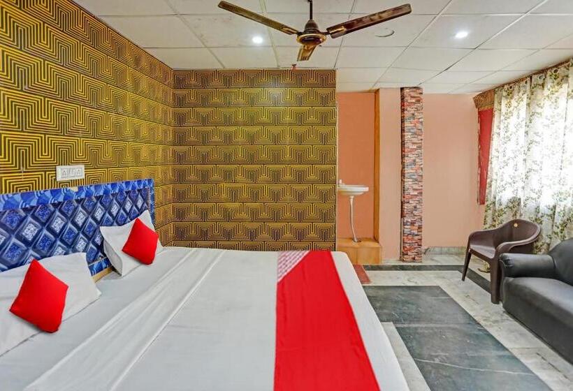 Oyo Flagship Hotel Aditya Inn