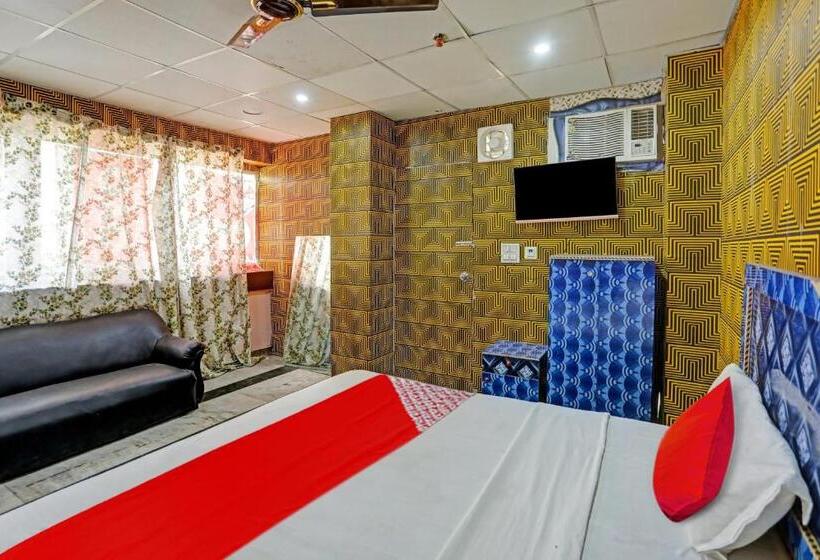 Oyo Flagship Hotel Aditya Inn