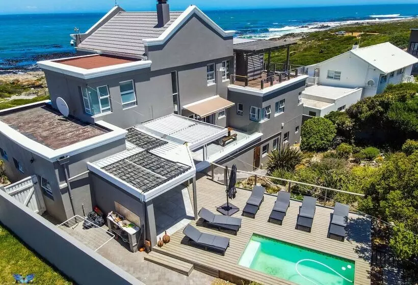 Majatalo Absolute Ocean Boutique Guesthouse