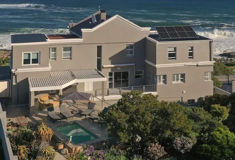 Majatalo Absolute Ocean Boutique Guesthouse