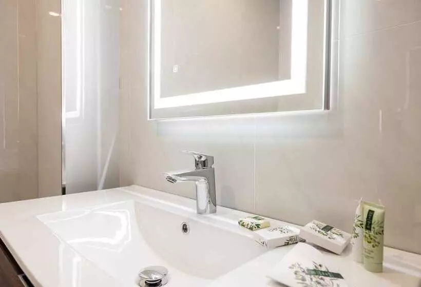 پانسیون C Est La Vie Boutik Swieqi