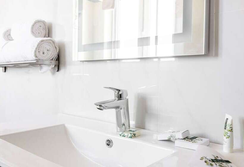 پانسیون C Est La Vie Boutik Swieqi