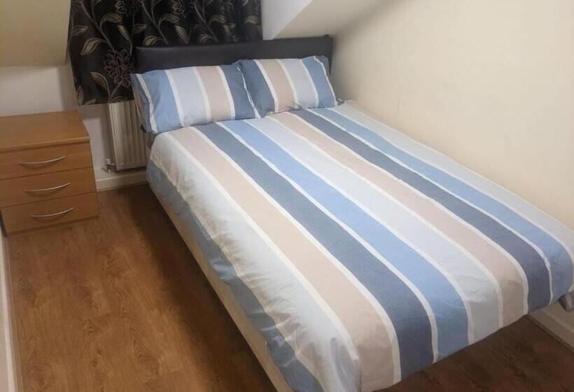 بنسيون Edgefield House