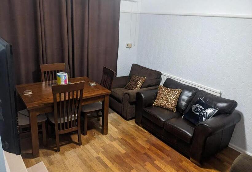 بنسيون Edgefield House