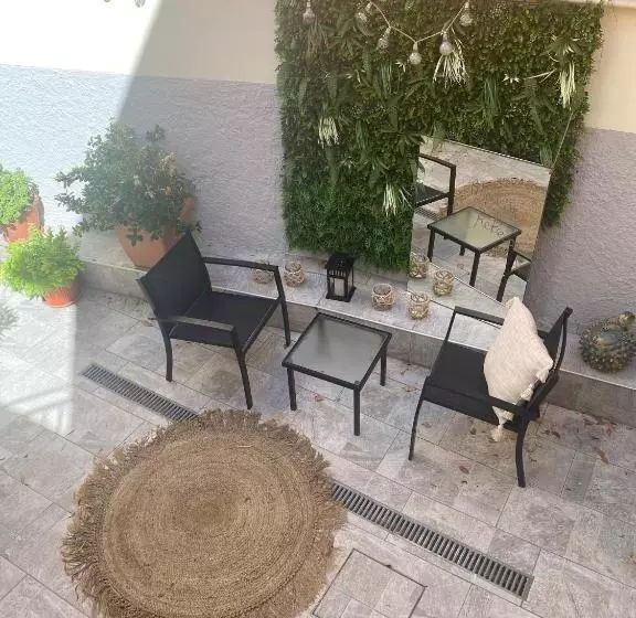 ペンション Maison Rebecca