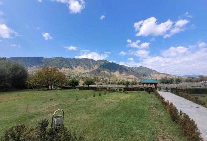 פנסיון Oyo Home Fatima S Homestay