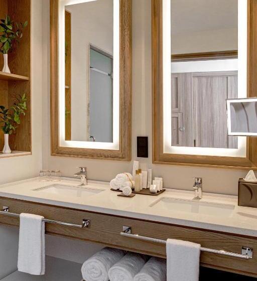 استراحتگاه Secrets Tides Punta Cana All Inclusive