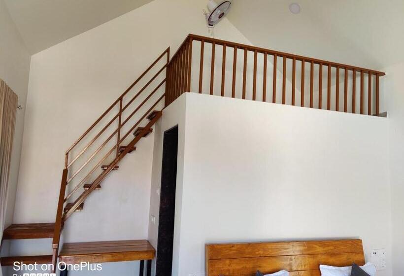 Shrubbery Palms Resort