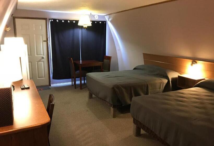 The Little Chalet Motel