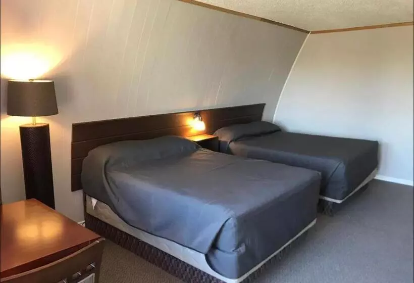 The Little Chalet Motel