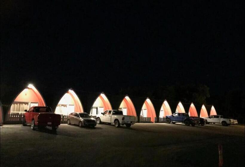 The Little Chalet Motel