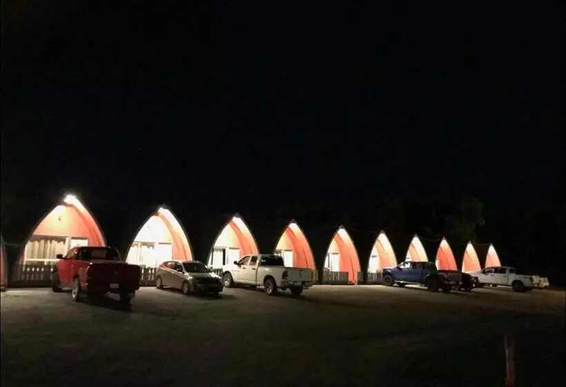 The Little Chalet Motel