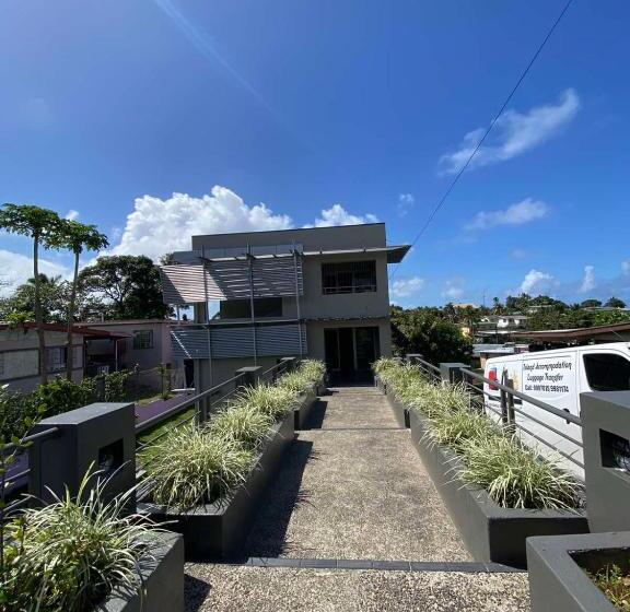 مبيت وإفطار Island Travelers Accommodation