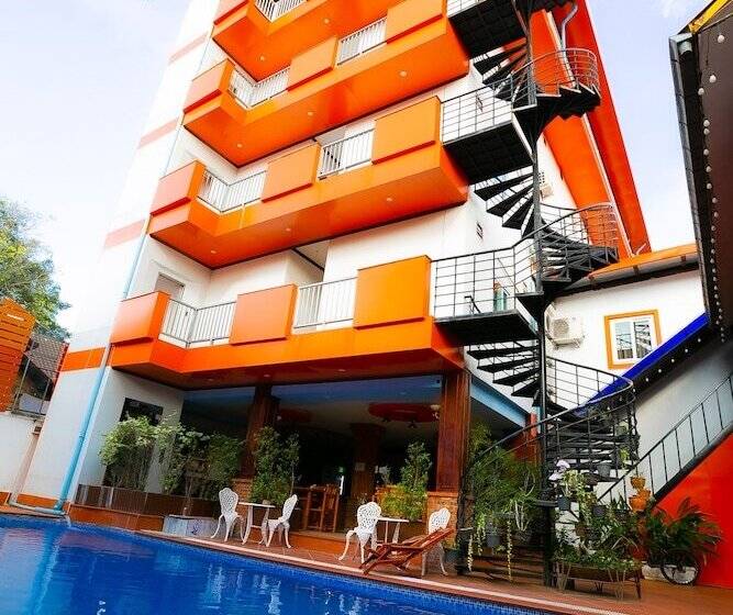 Champion Hotel & Pub