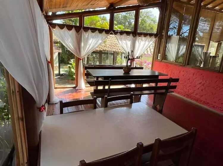Hostelli Pousada Villa Verde
