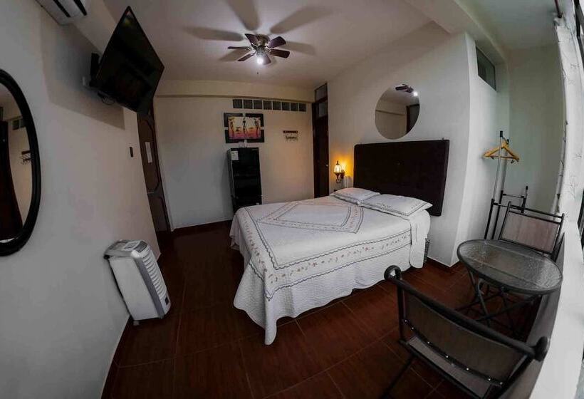 Отель Green Paradise