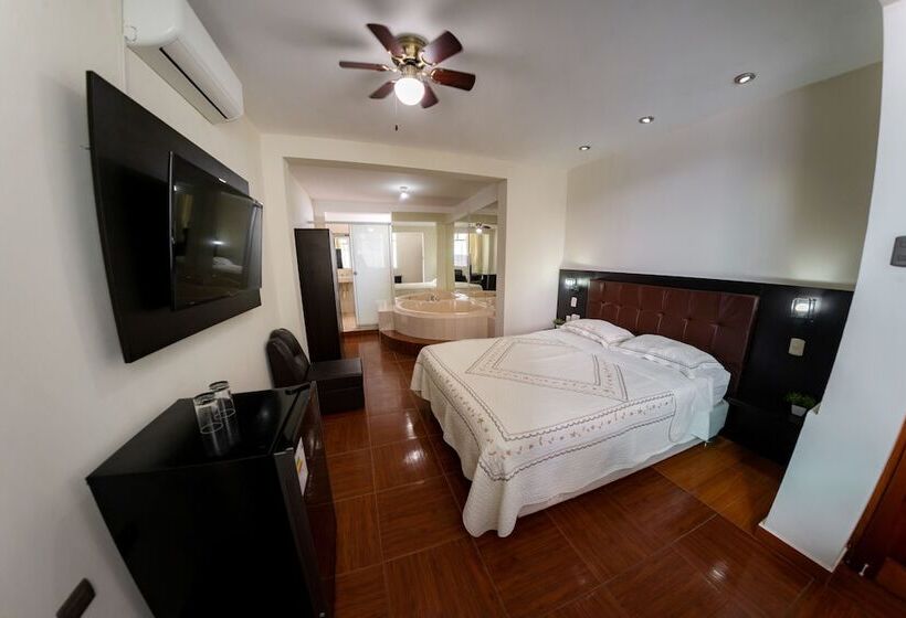 Отель Green Paradise