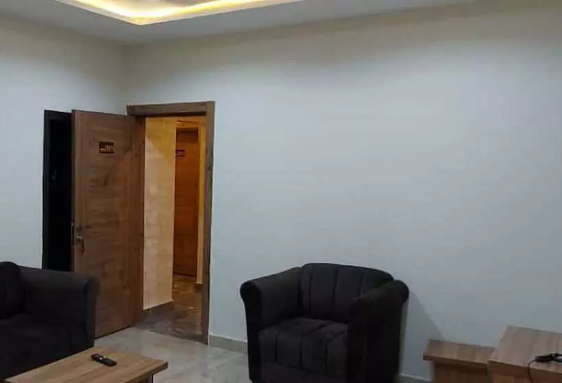هتل Hassan Sunmonu Court