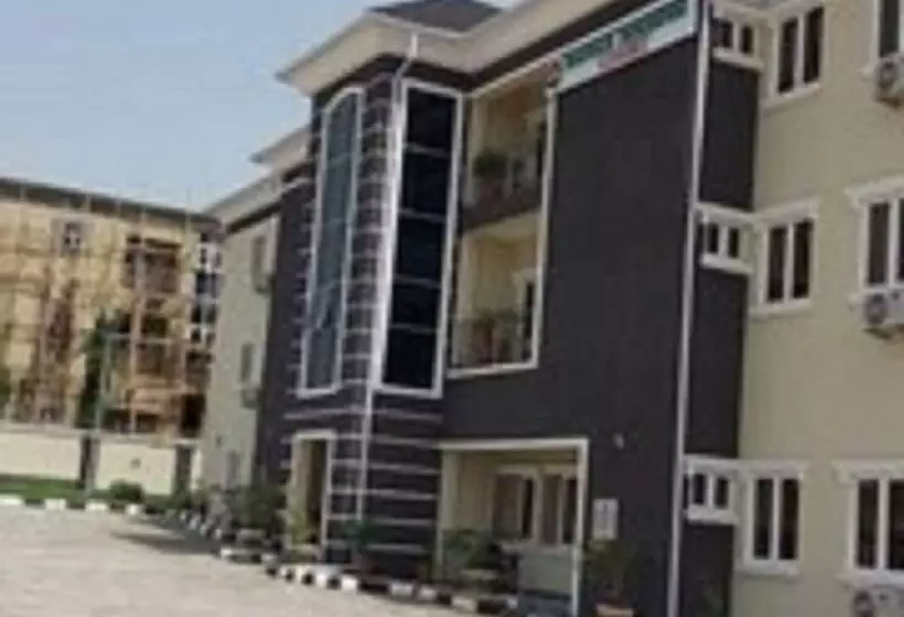 هتل Hassan Sunmonu Court