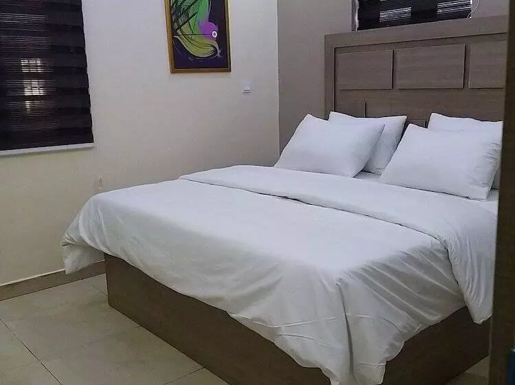 هتل Mitos Luxury Suites