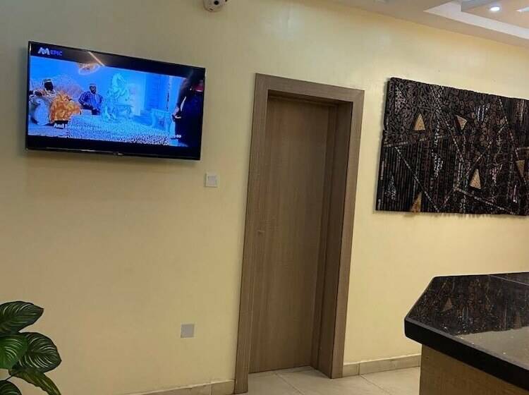 هتل Mitos Luxury Suites