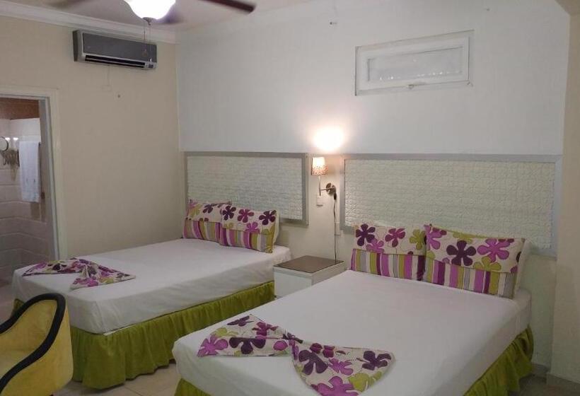 هتل & Restaurante Flamboyan Higuey